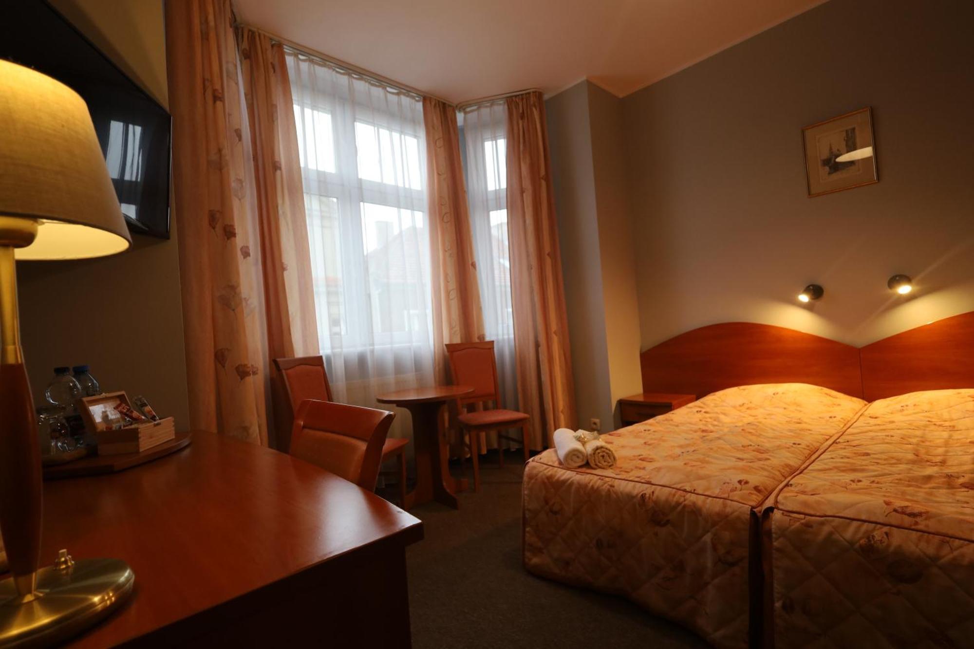 Nasz Klub - Pokoje Goscinne Poznań Exteriör bild