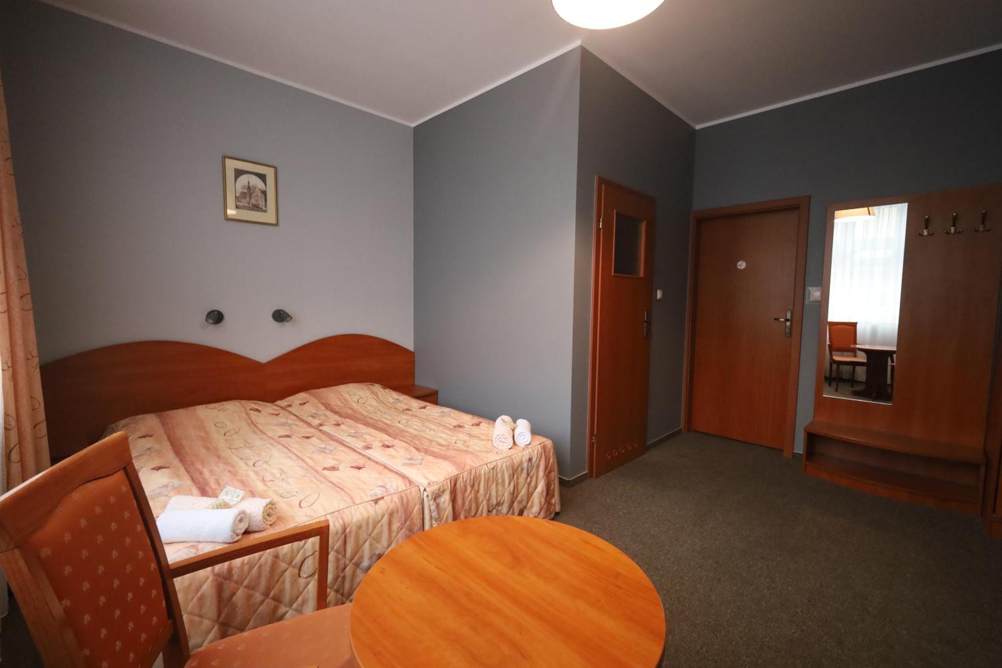 Nasz Klub - Pokoje Goscinne Poznań Exteriör bild